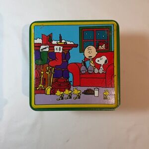 Vintage Peanuts Snoopy Charlie Brown Christmas Tin Limited Edition Collector